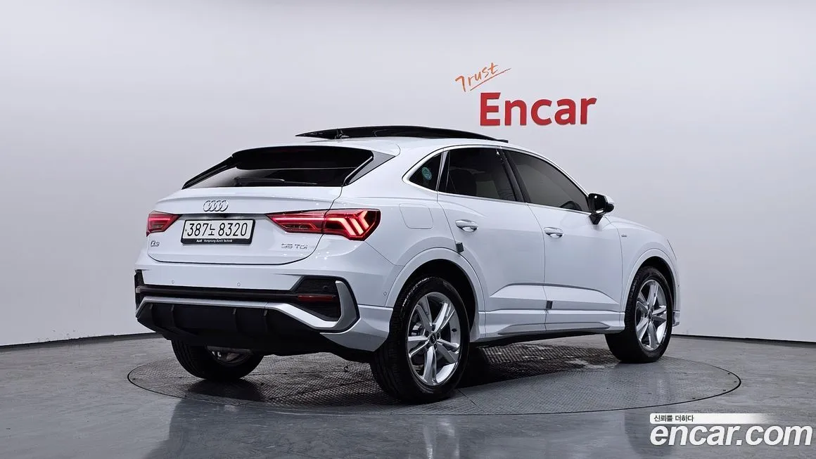 Audi Q3 2023 из KR, фото 2