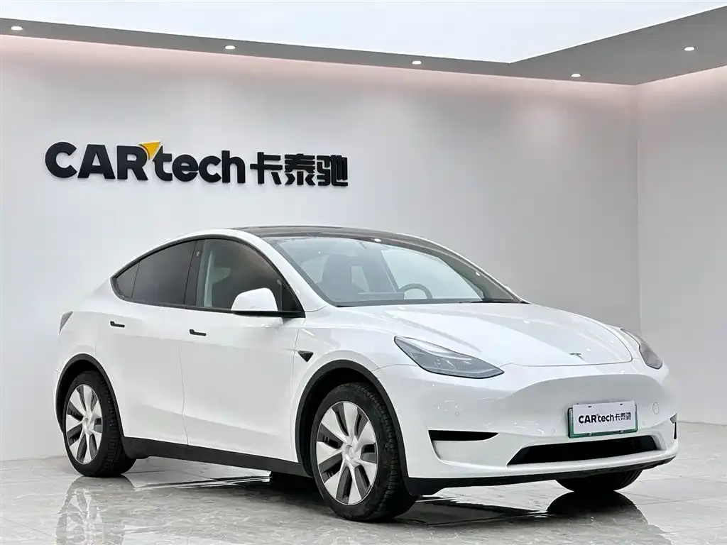 Tesla Model Y 2023 из CN, фото 5