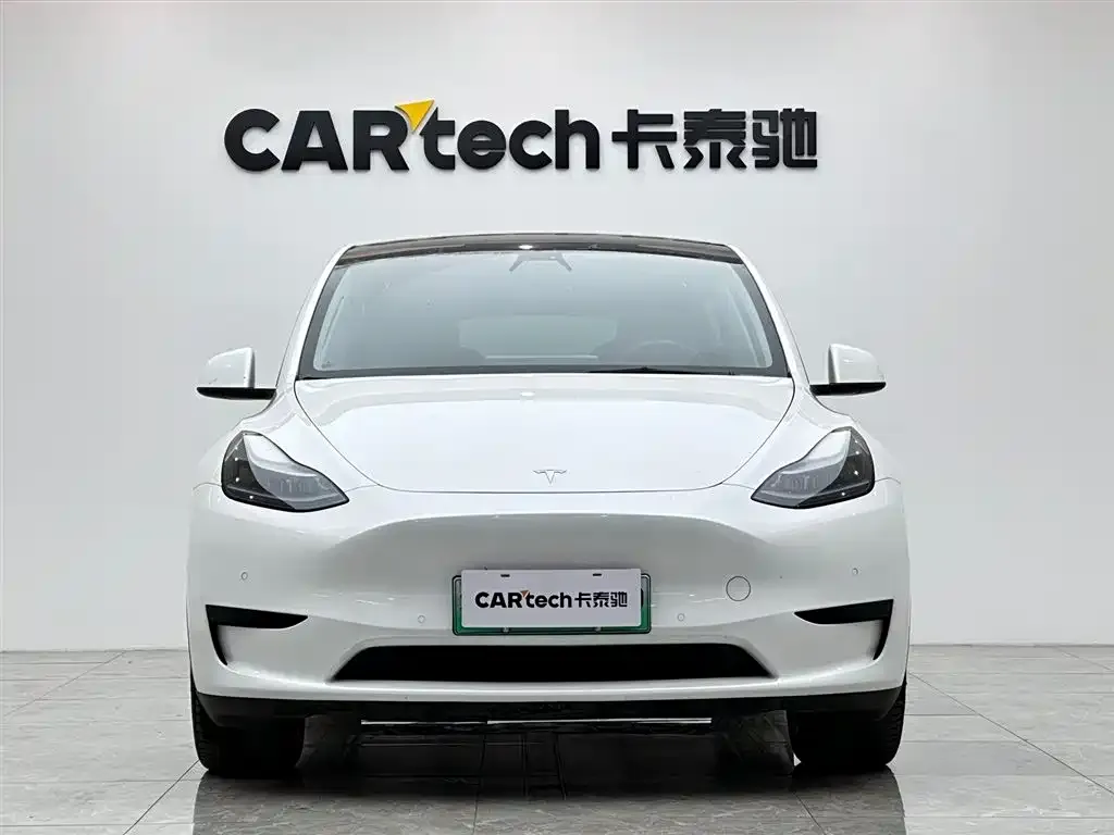 Tesla Model Y 2023 из CN, фото 3