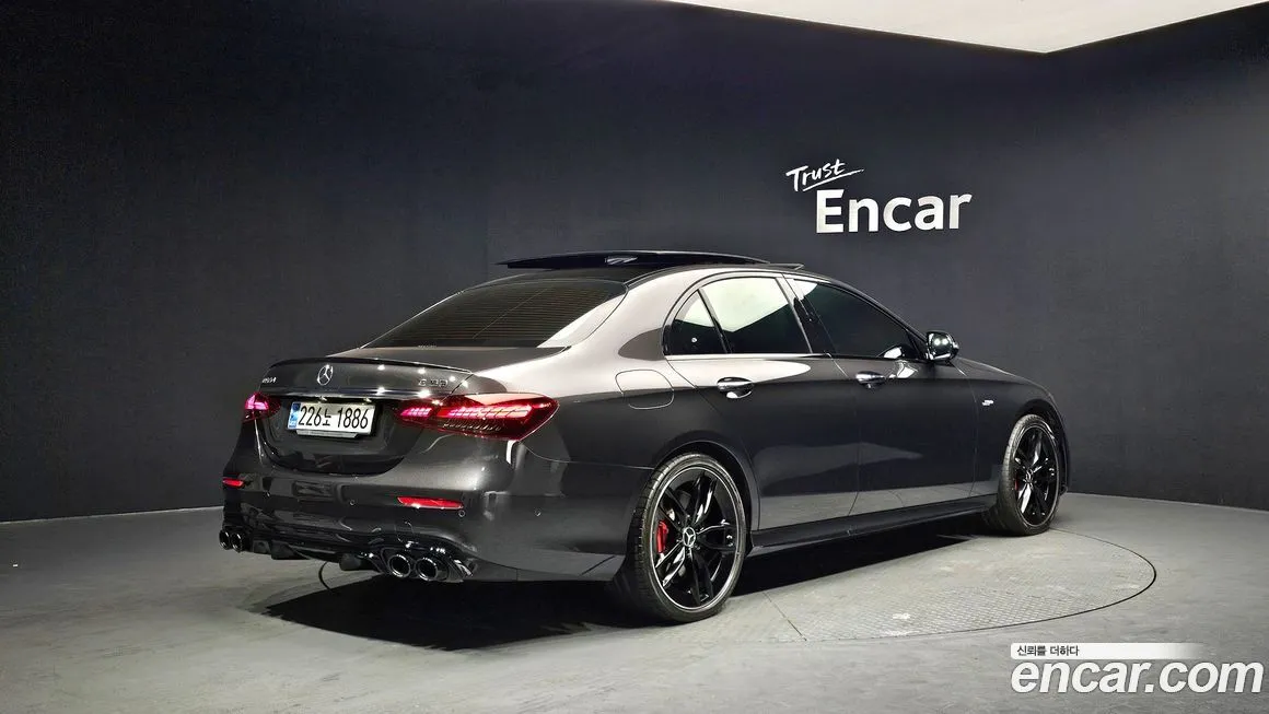 Mercedes-Benz E-Class 2023 из KR, фото 2