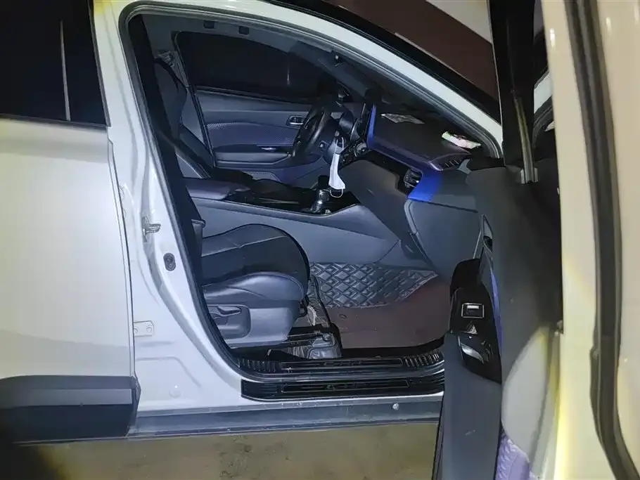 Toyota C-HR 2021 из CN, фото 3