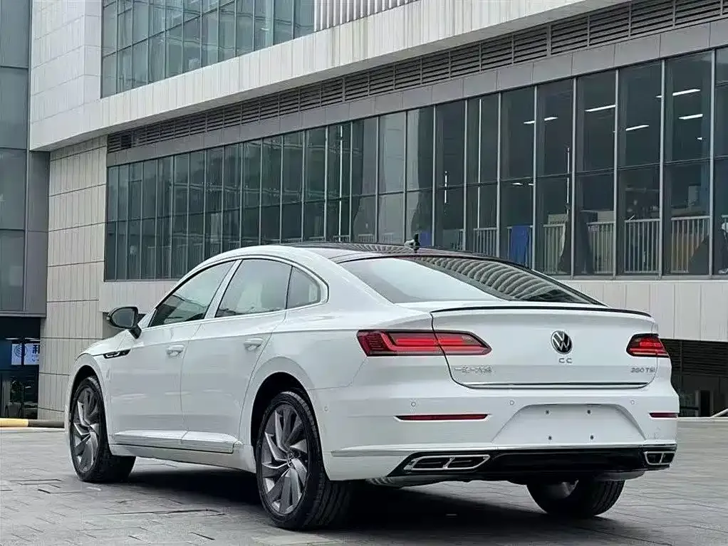 Volkswagen CC 2022 из CN, фото 6