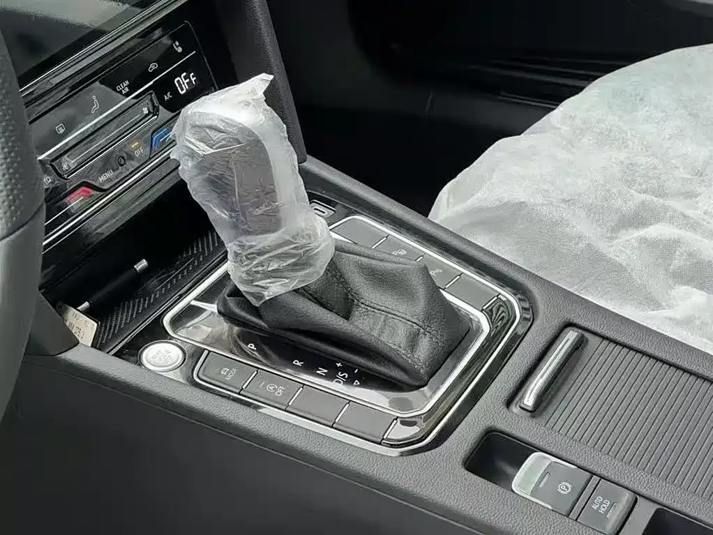 Volkswagen CC 2022 из CN, фото 10