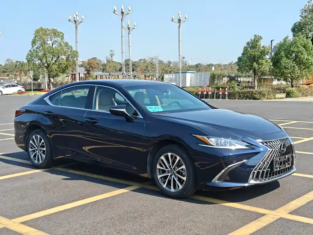 Lexus ES 2024 из CN, фото 1
