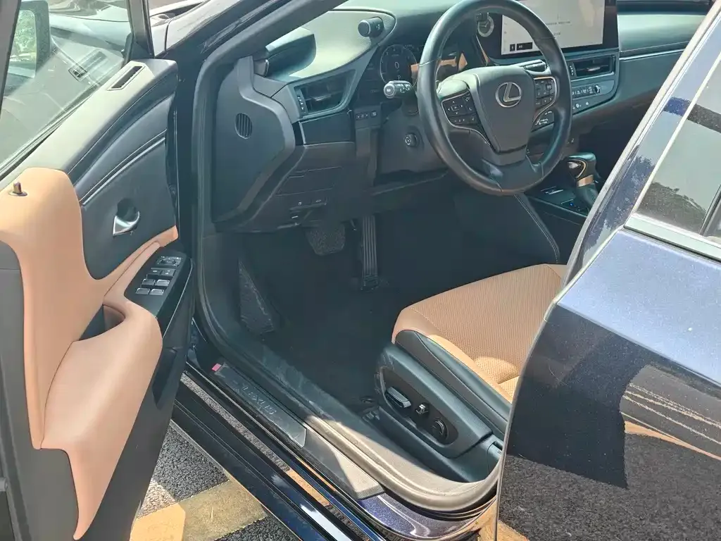 Lexus ES 2024 из CN, фото 2