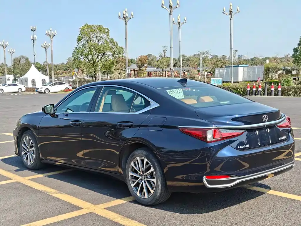 Lexus ES 2024 из CN, фото 5