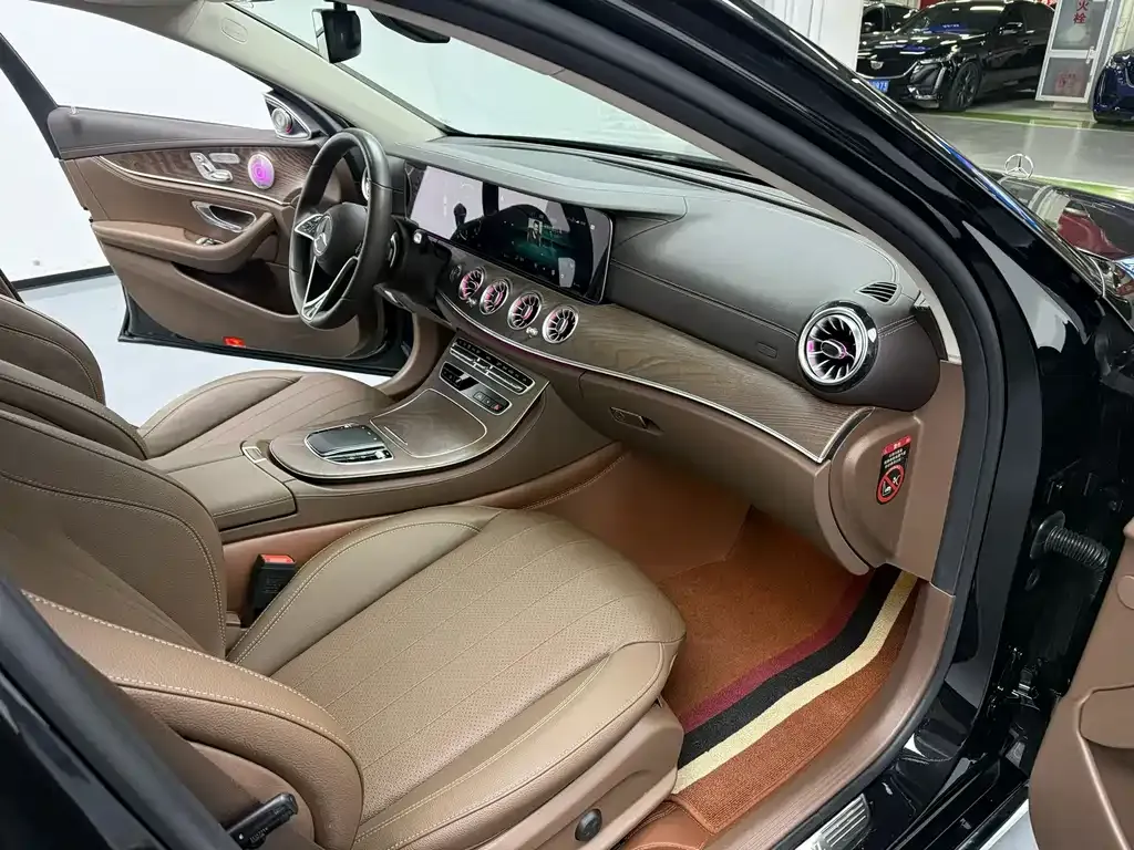 Mercedes-Benz E-Class 2023 из CN, фото 5