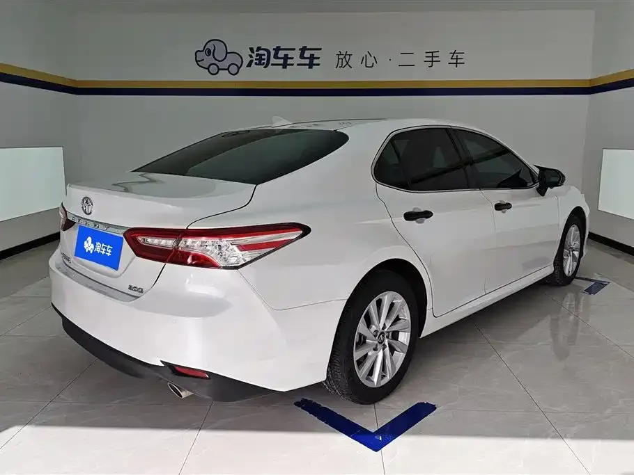 Toyota Camry 2021 из CN, фото 5