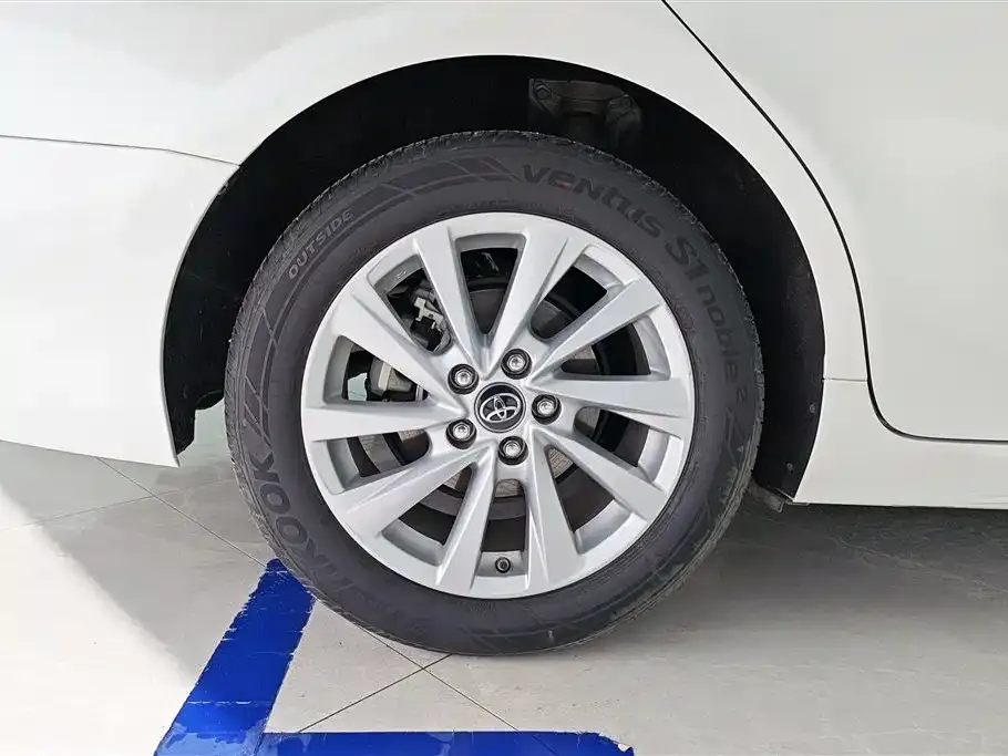 Toyota Camry 2021 из CN, фото 9