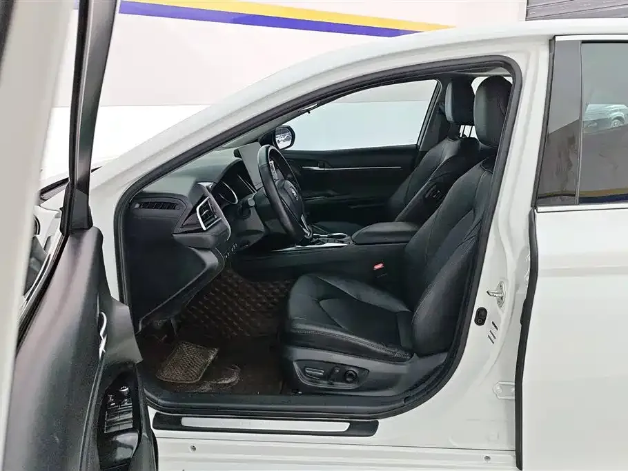 Toyota Camry 2021 из CN, фото 6