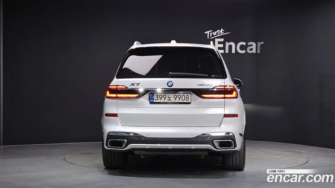 BMW X7 — фото 2