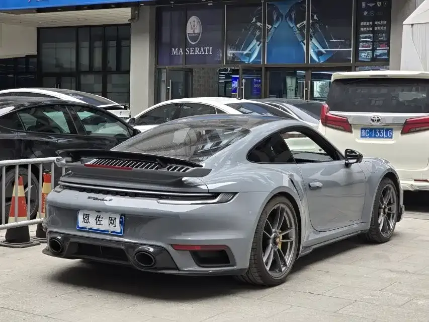 Porsche 911 2023 из CN, фото 8