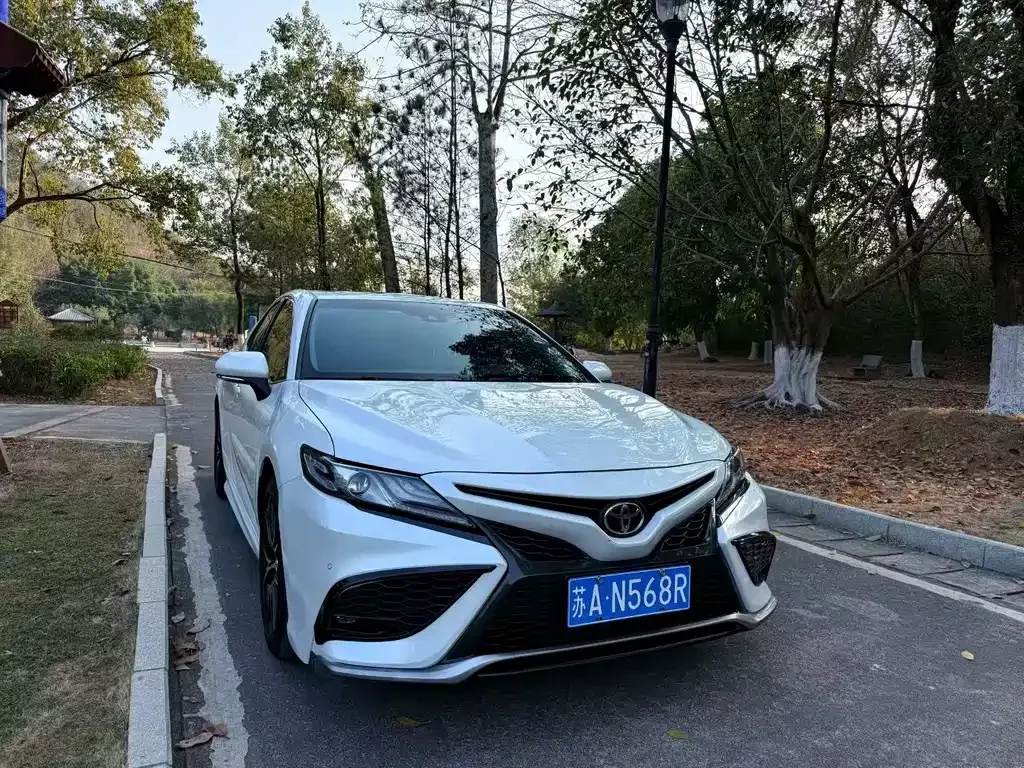 Toyota Camry 2022 из CN, фото 8