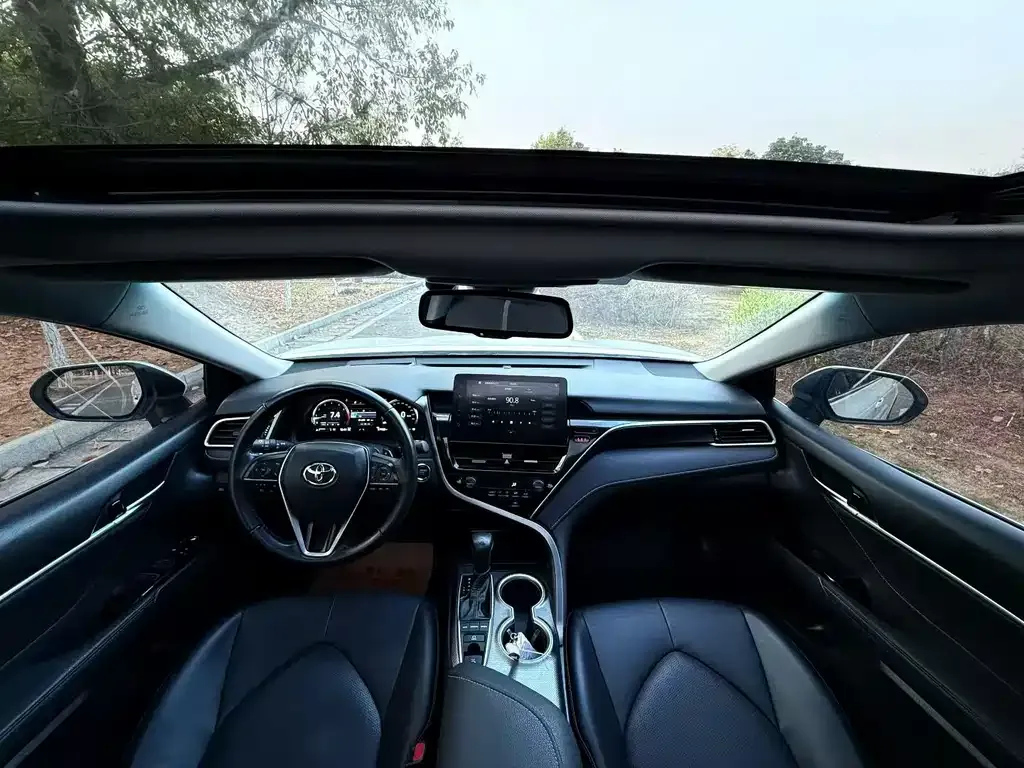 Toyota Camry 2022 из CN, фото 7