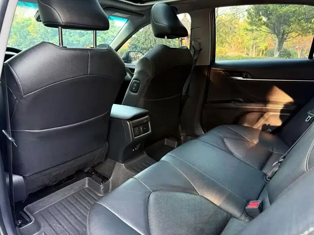 Toyota Camry 2022 из CN, фото 5