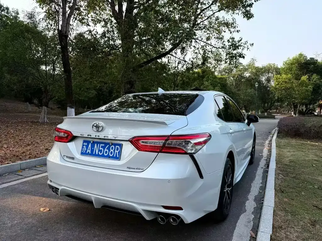 Toyota Camry 2022 из CN, фото 6