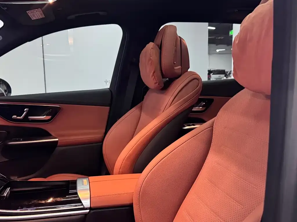 Mercedes-Benz GLC 2024 из CN, фото 2