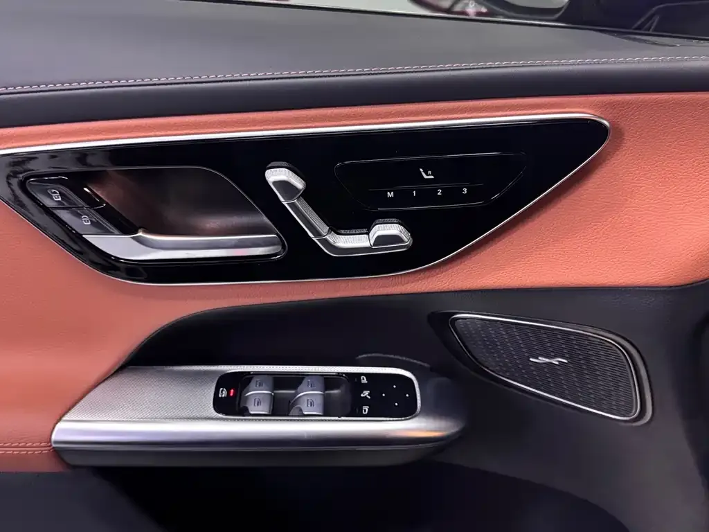 Mercedes-Benz GLC 2024 из CN, фото 7