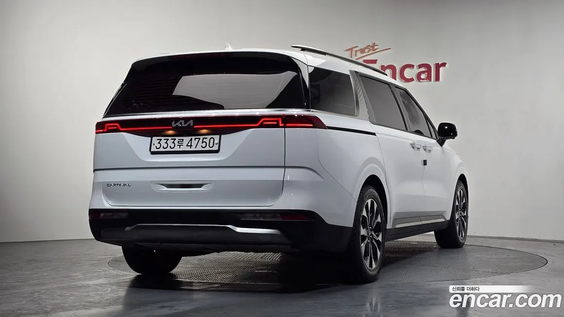 Kia Carnival — фото 2