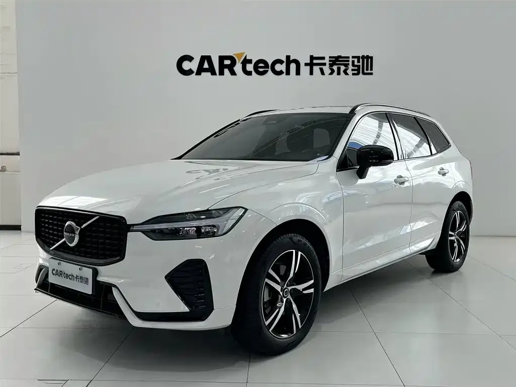 Volvo XC60 2022 из CN, фото 1