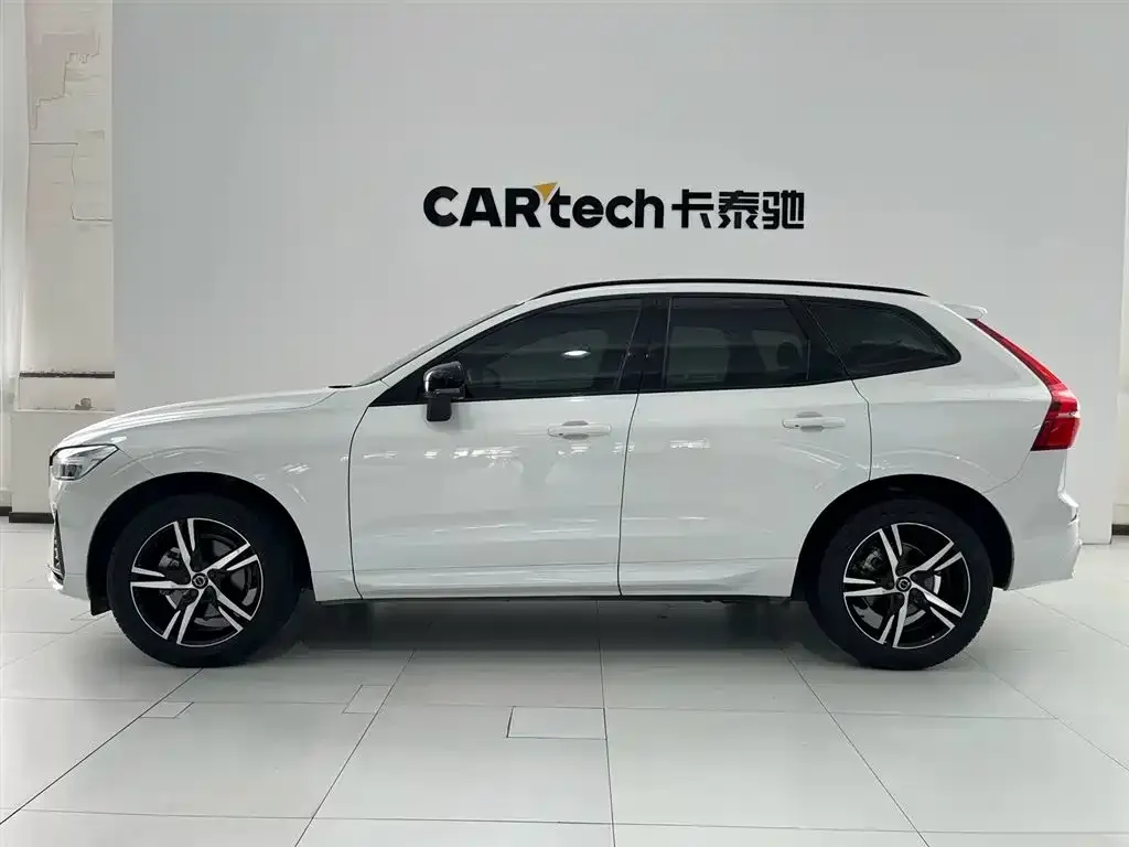 Volvo XC60 2022 из CN, фото 6