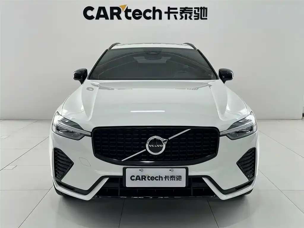 Volvo XC60 2022 из CN, фото 3