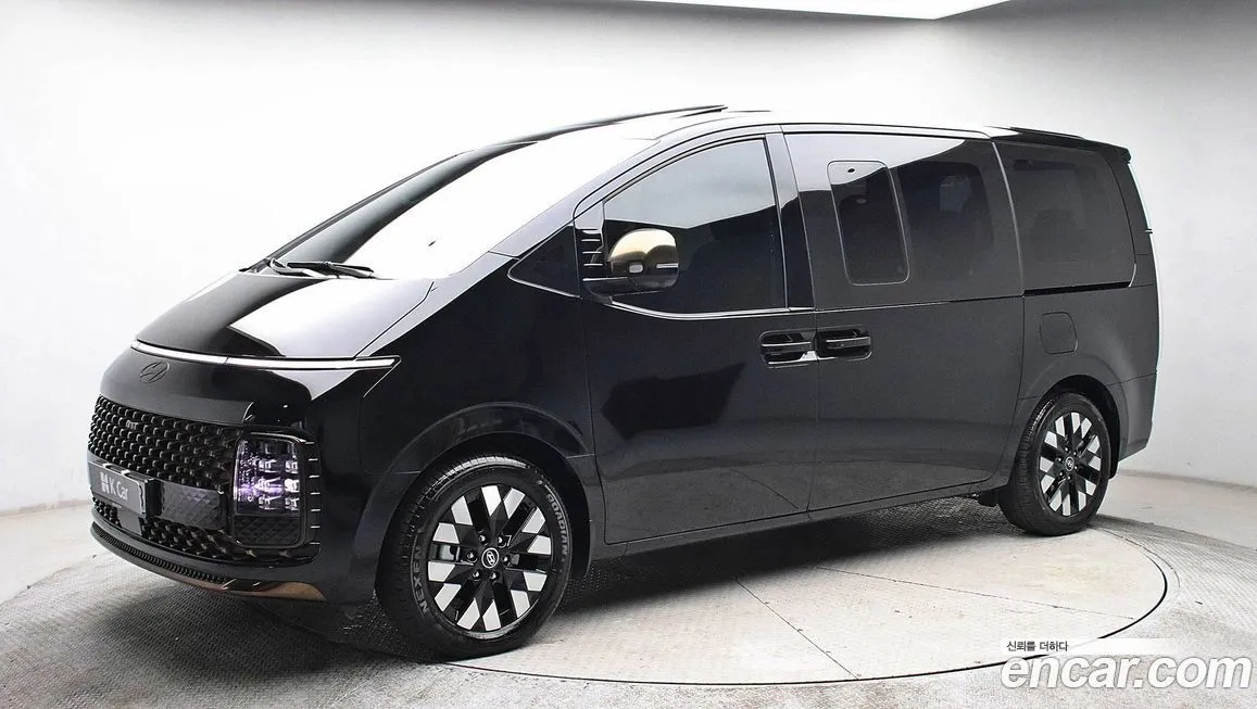 Hyundai Staria — фото 2