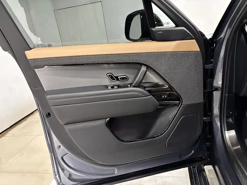 Land Rover Sport 2023 из CN, фото 9