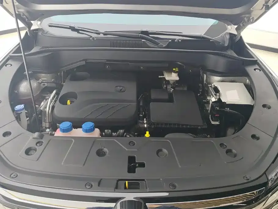 Changan UNI-Z New Energy 2025 из CN, фото 6