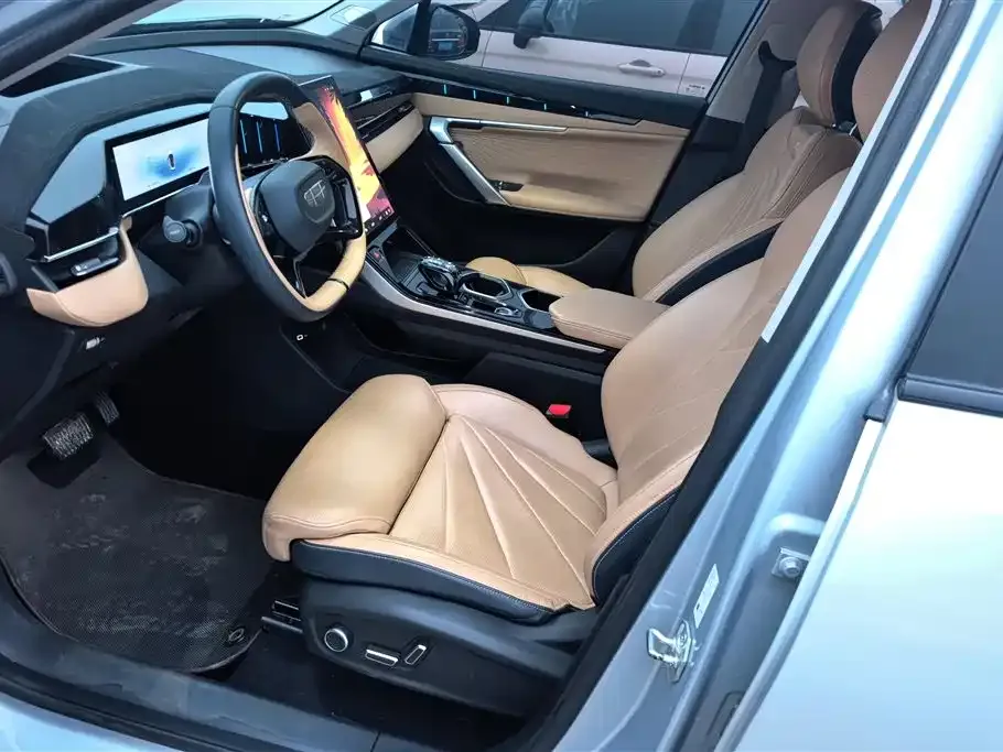 Geely Boyue L 2024 из CN, фото 4