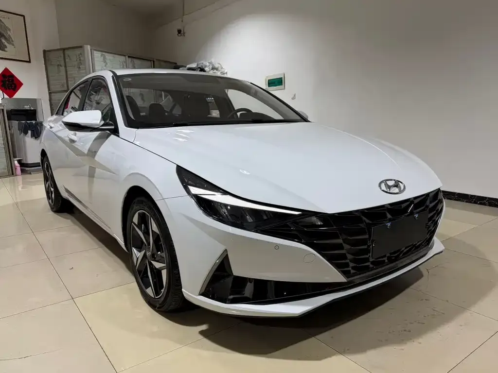 Hyundai Elantra 2022 из CN, фото 3
