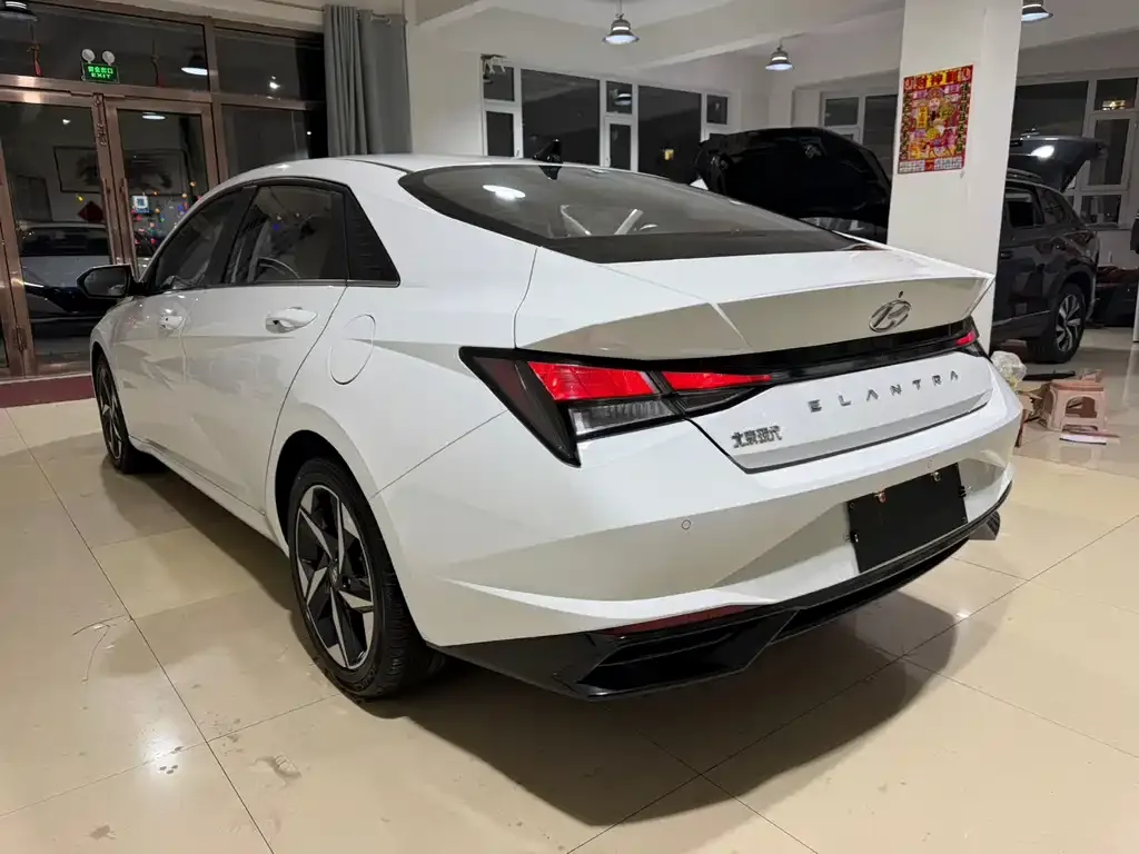Hyundai Elantra 2022 из CN, фото 5