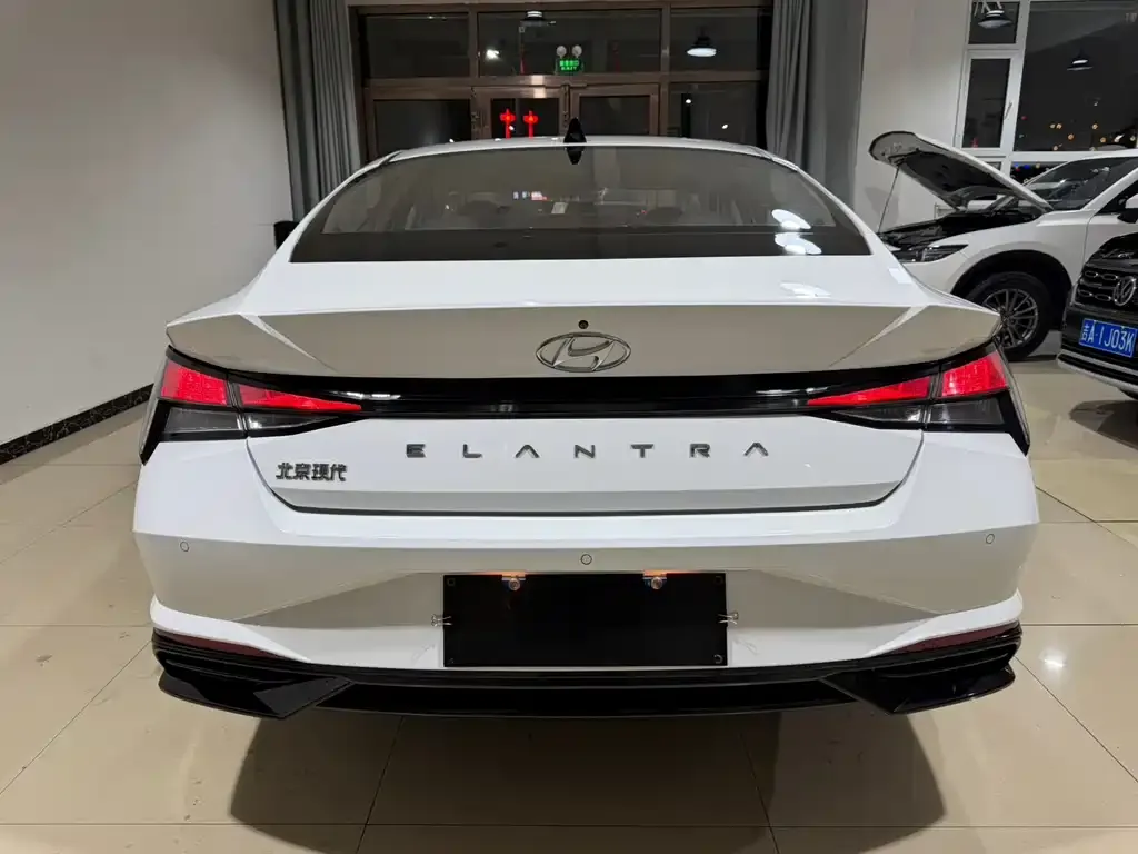 Hyundai Elantra 2022 из CN, фото 4