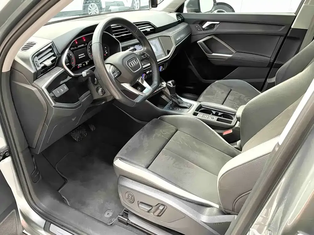 Audi Q3 2022 из CN, фото 6