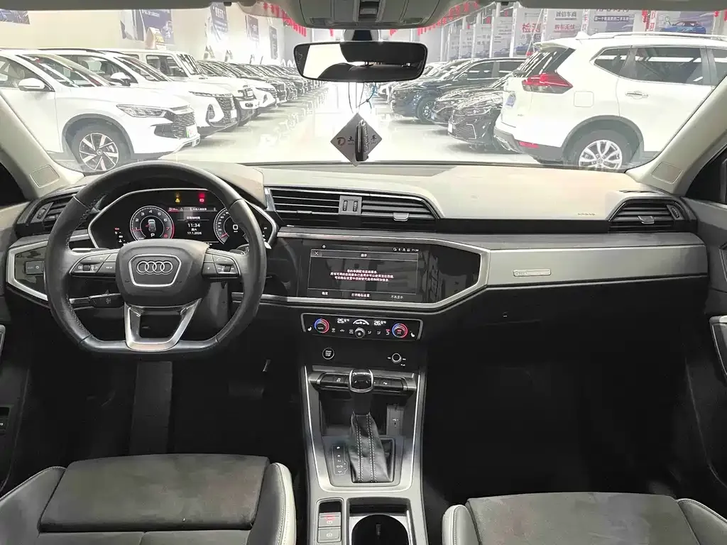 Audi Q3 2022 из CN, фото 9