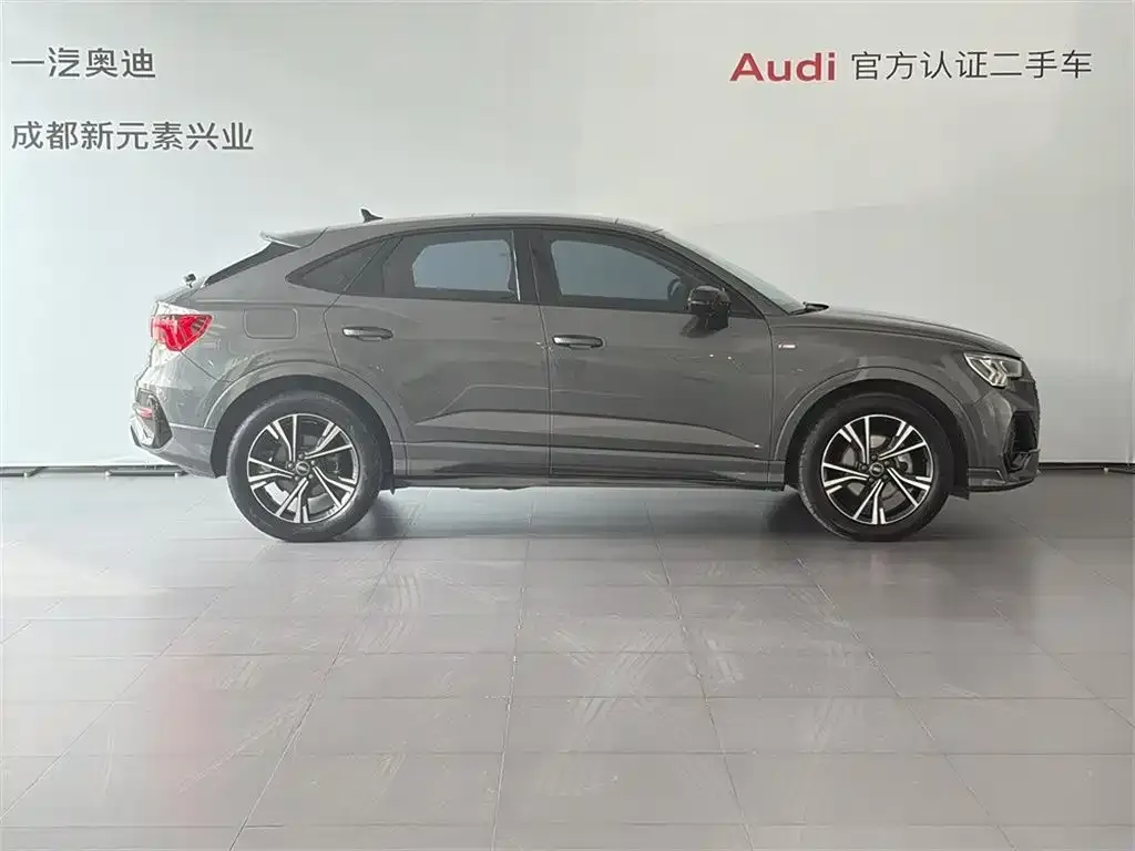 Audi Q3 Sportback 2023 из CN, фото 3