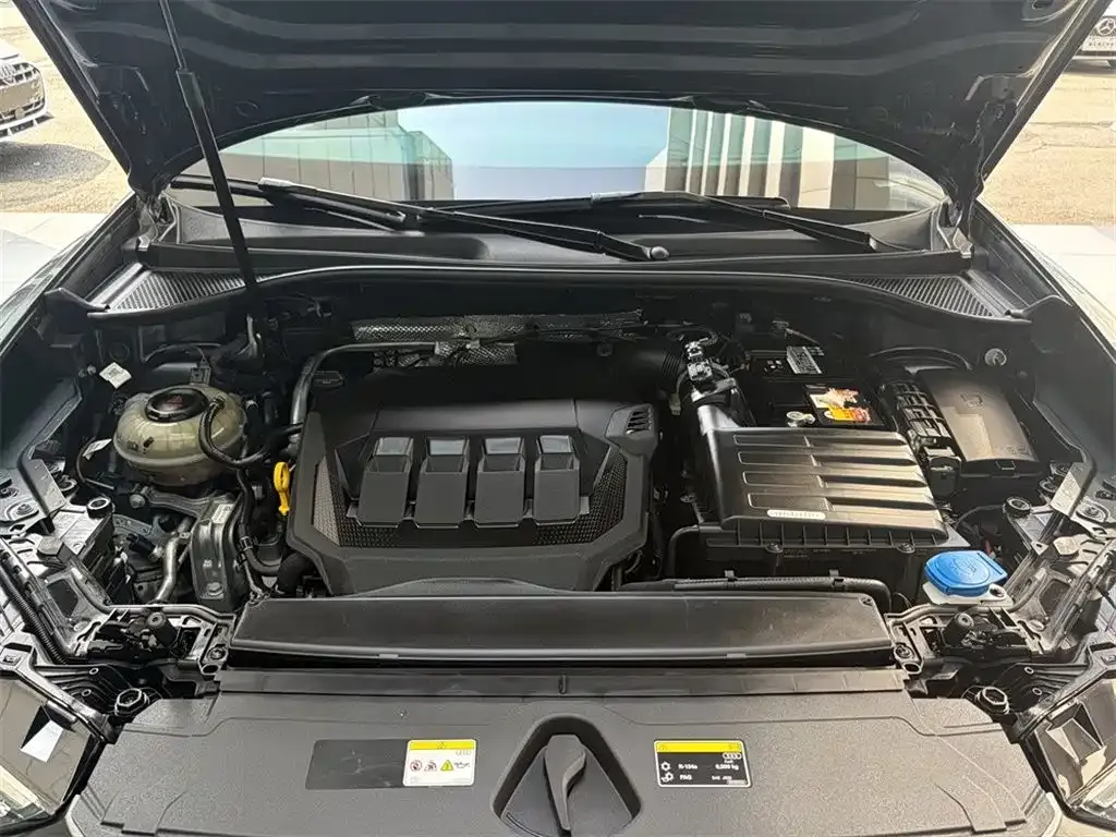 Audi Q3 Sportback 2023 из CN, фото 9