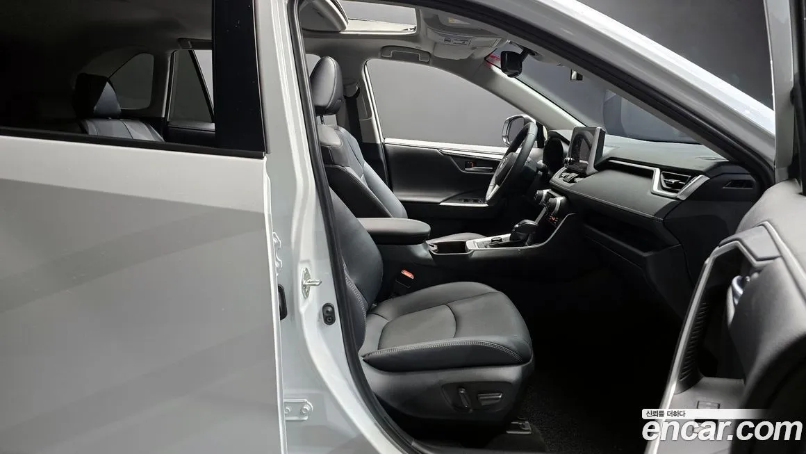 Toyota RAV4 2024 из KR, фото 7