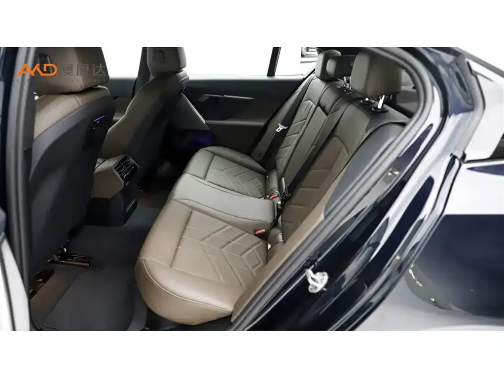 BMW 5 Series (Import) 2025 из CN, фото 8