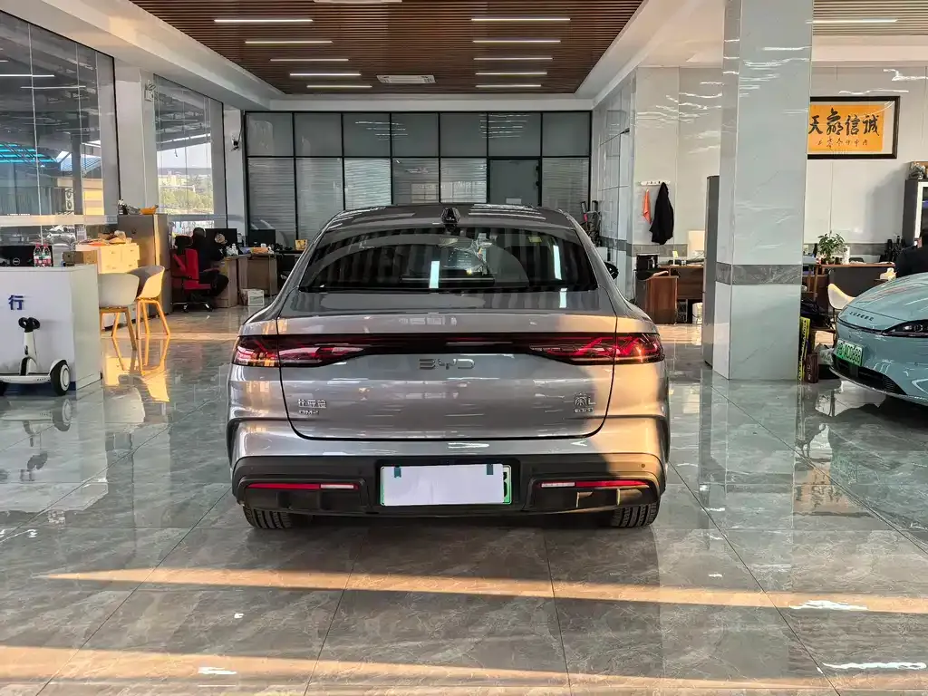 BYD Qin L — фото 4
