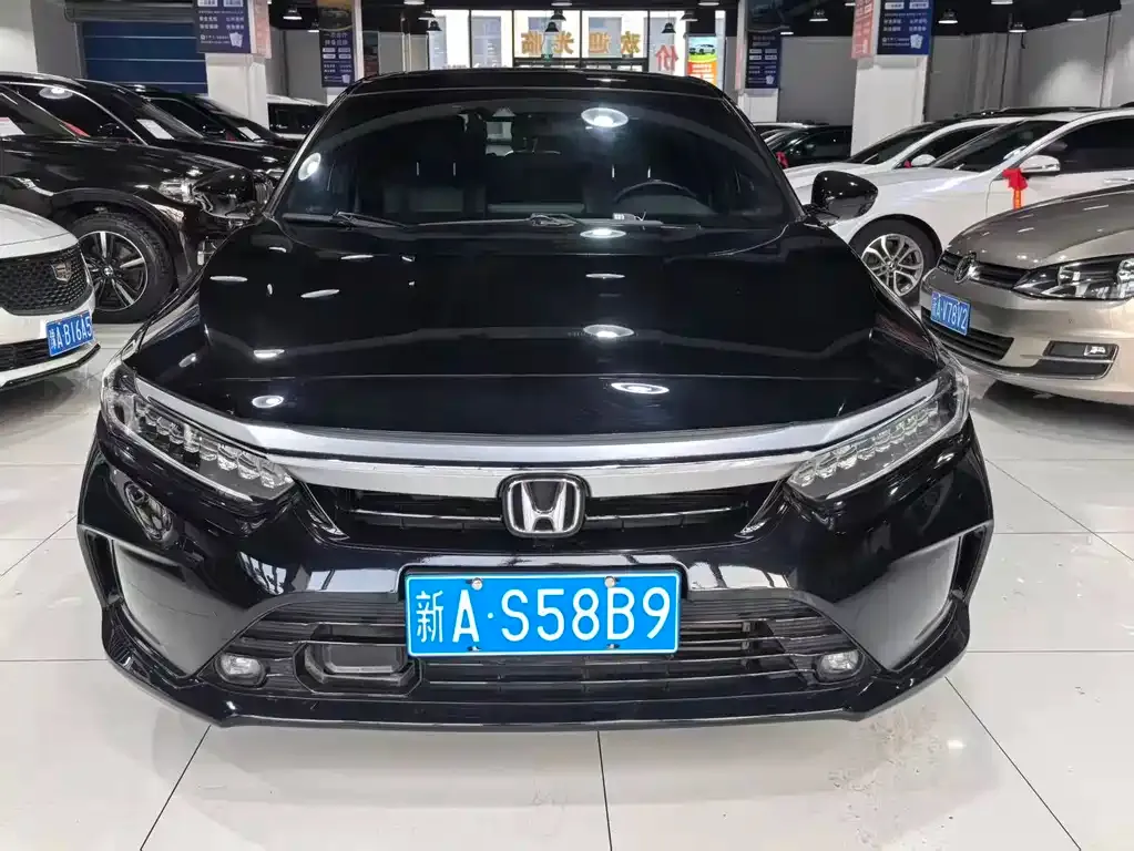 Honda Inspire 2023 из CN, фото 2