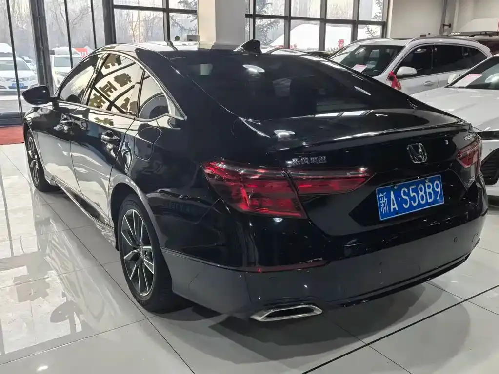 Honda Inspire 2023 из CN, фото 9