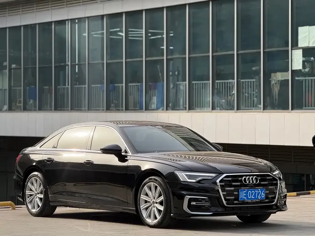 Audi A6L — фото 6