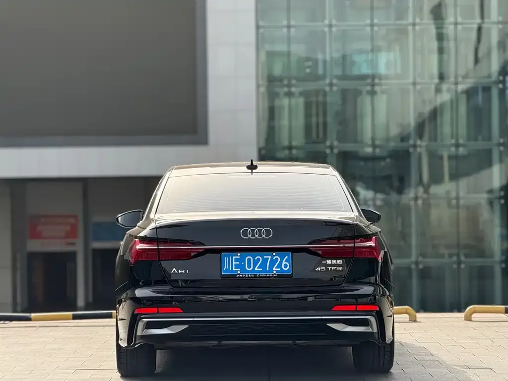 Audi A6L — фото 3