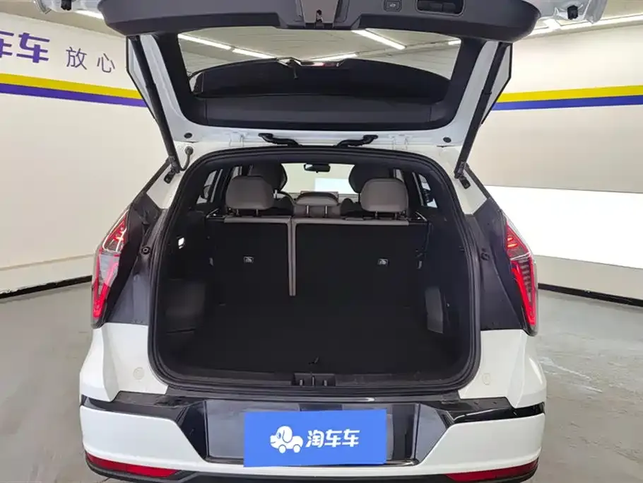 Geely Boyue L 2025 из CN, фото 2