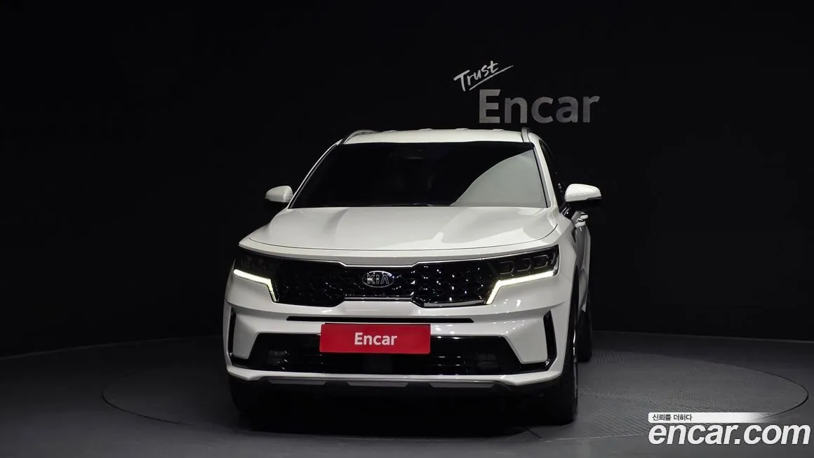 Kia Sorento — фото 7