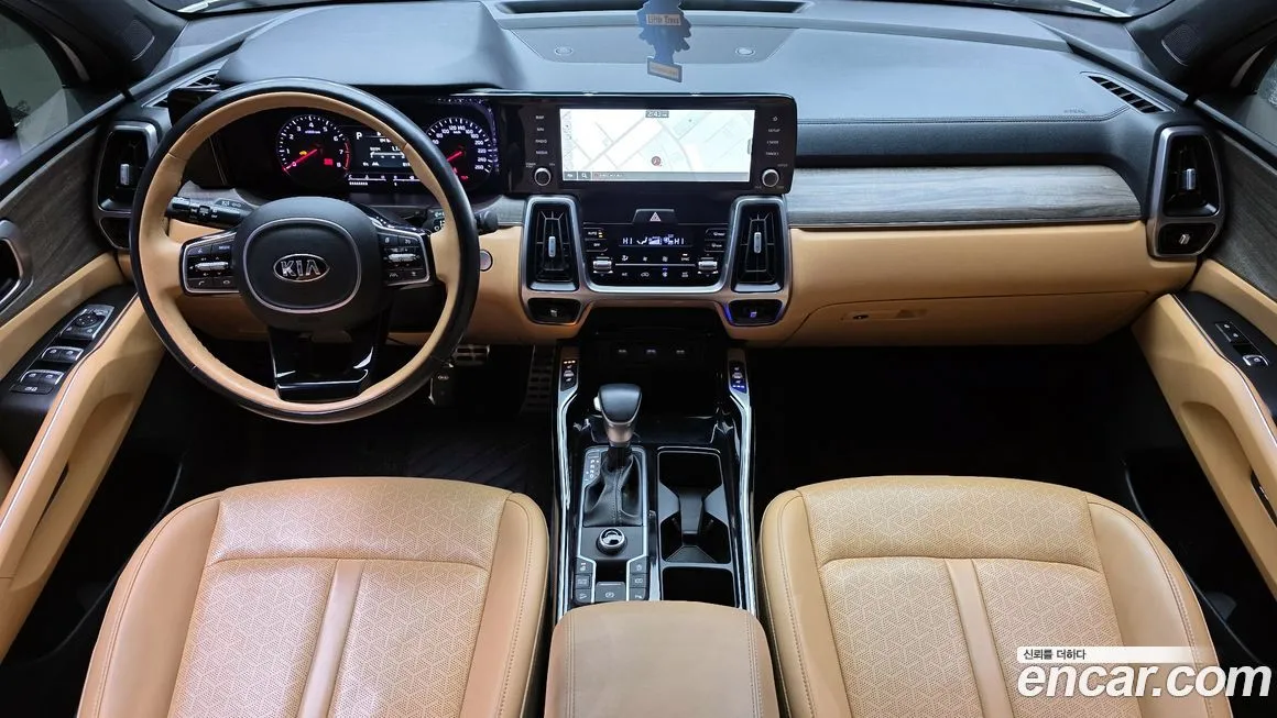 Kia Sorento — фото 10