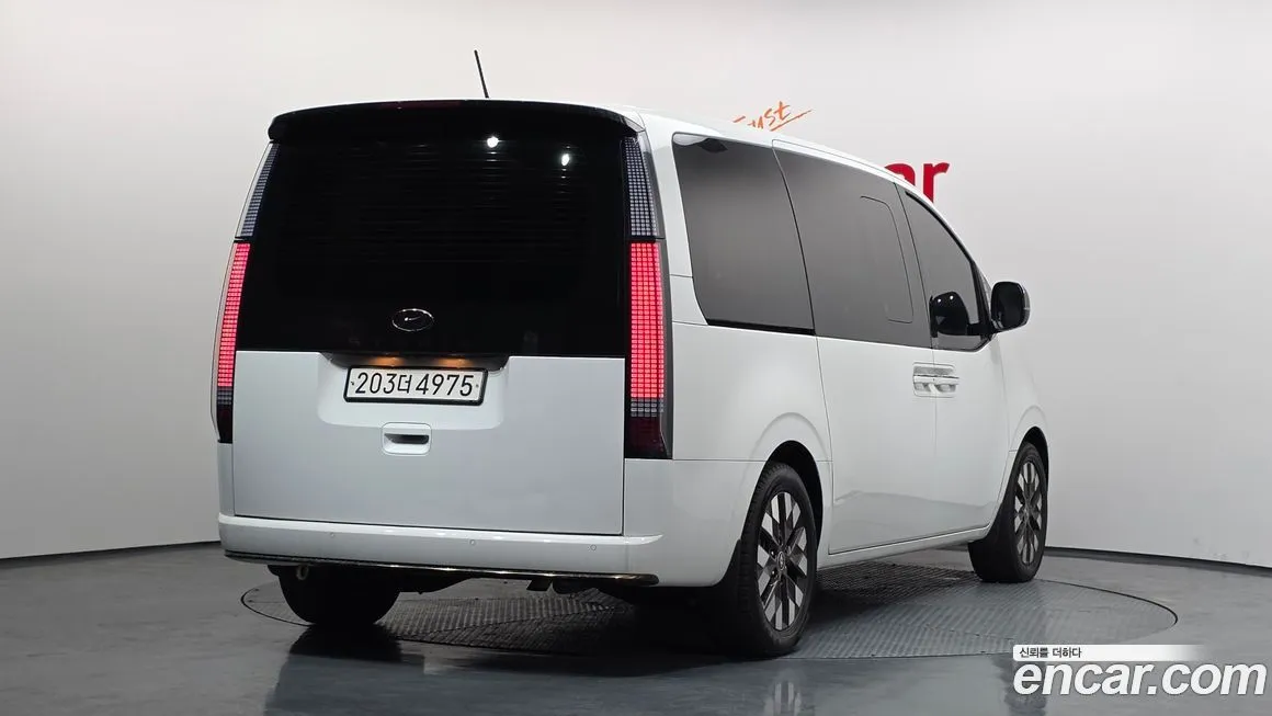 Hyundai Staria 2022 из KR, фото 2