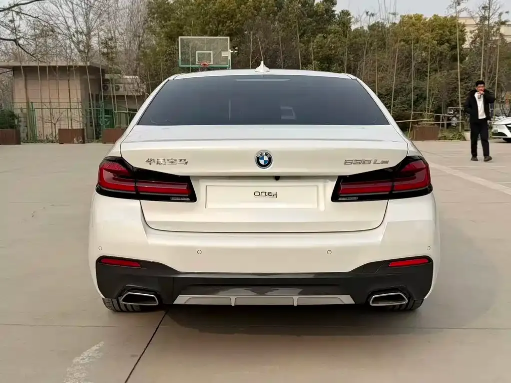 BMW 5 Series New Energy — фото 3