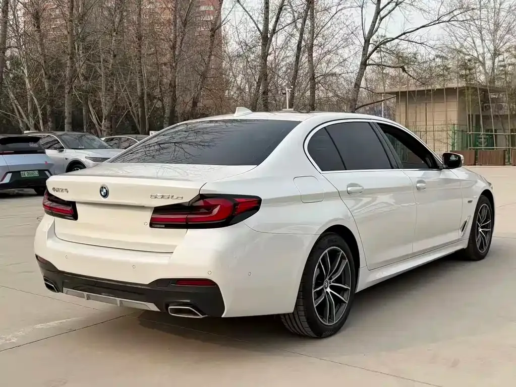 BMW 5 Series New Energy — фото 6